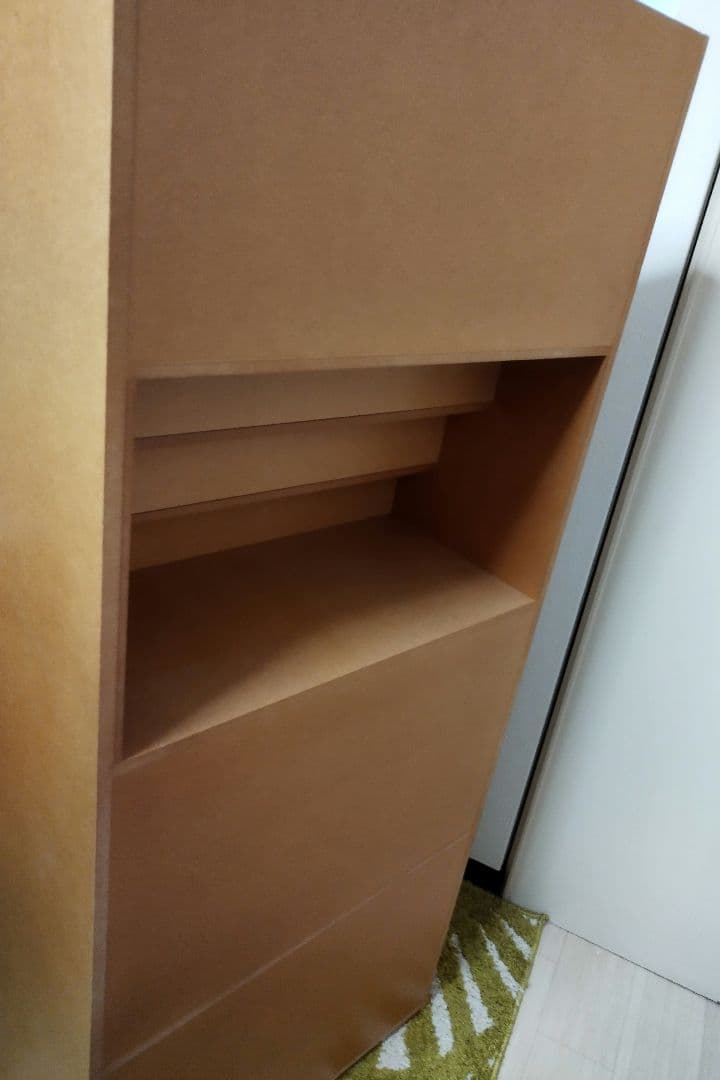 大人になっても使える絵本ラック