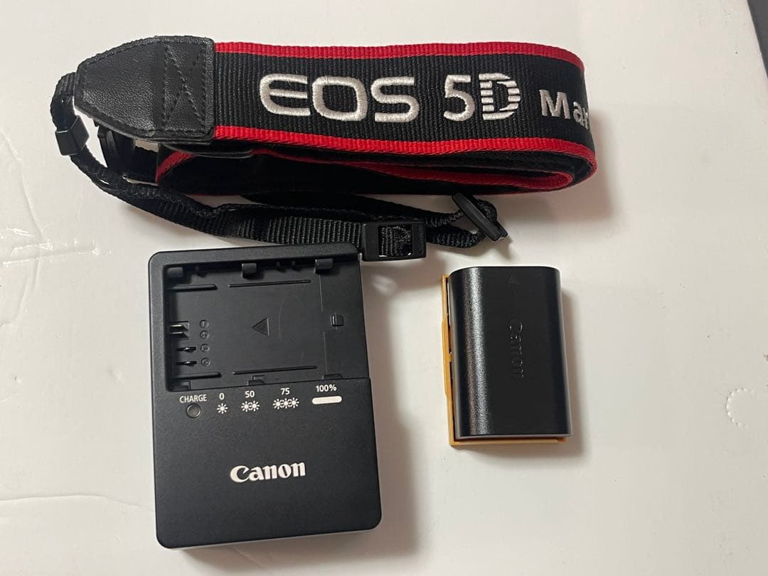 Canon EOS5D Mark IIIフルサイズ入門に最適・付属品あり・箱なし