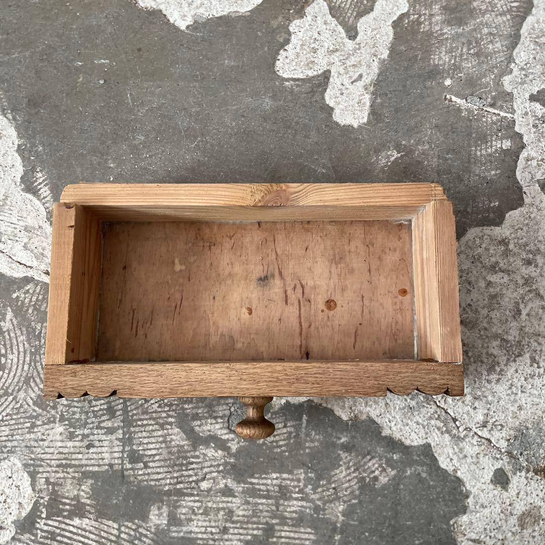 ビンテージ スモールキャビネット 剥離