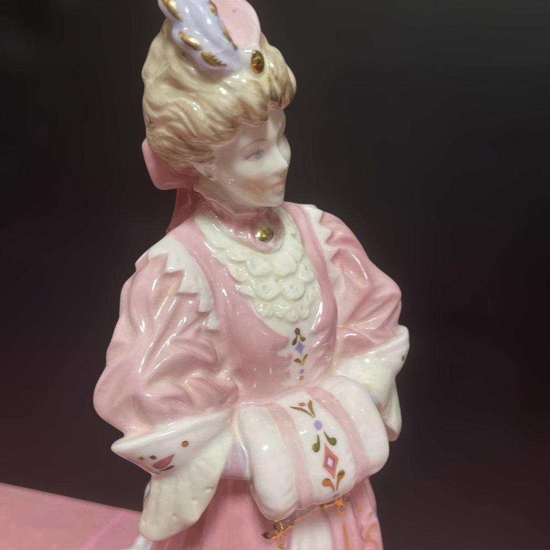 コールポート Coalport フィギュリン レディ ハリエット Harriet