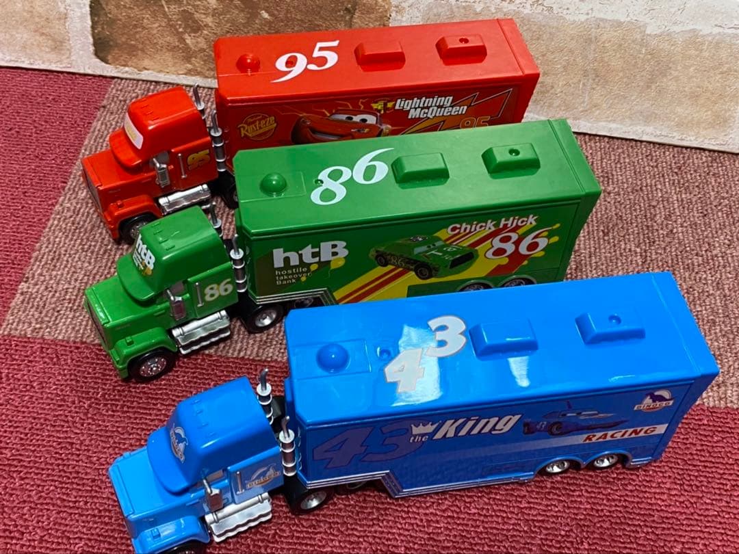 【新品】カーズ　マック トラック トレーラー　3台セット