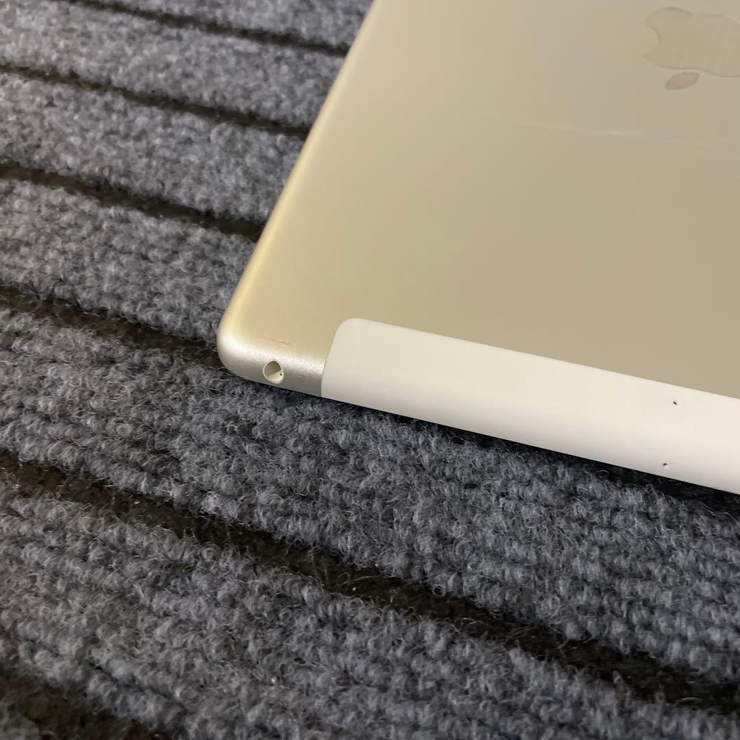 178 iPad 5世代 32GB Wi-Fi シルバー