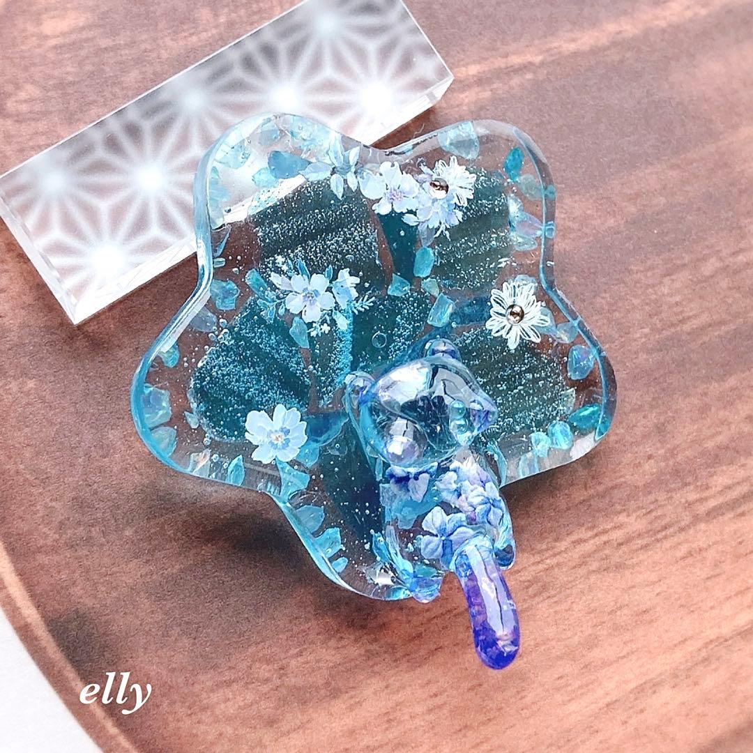 【fairy様】1320.琉球ガラス　桃の花　とびつき猫　レジン　キーホルダー