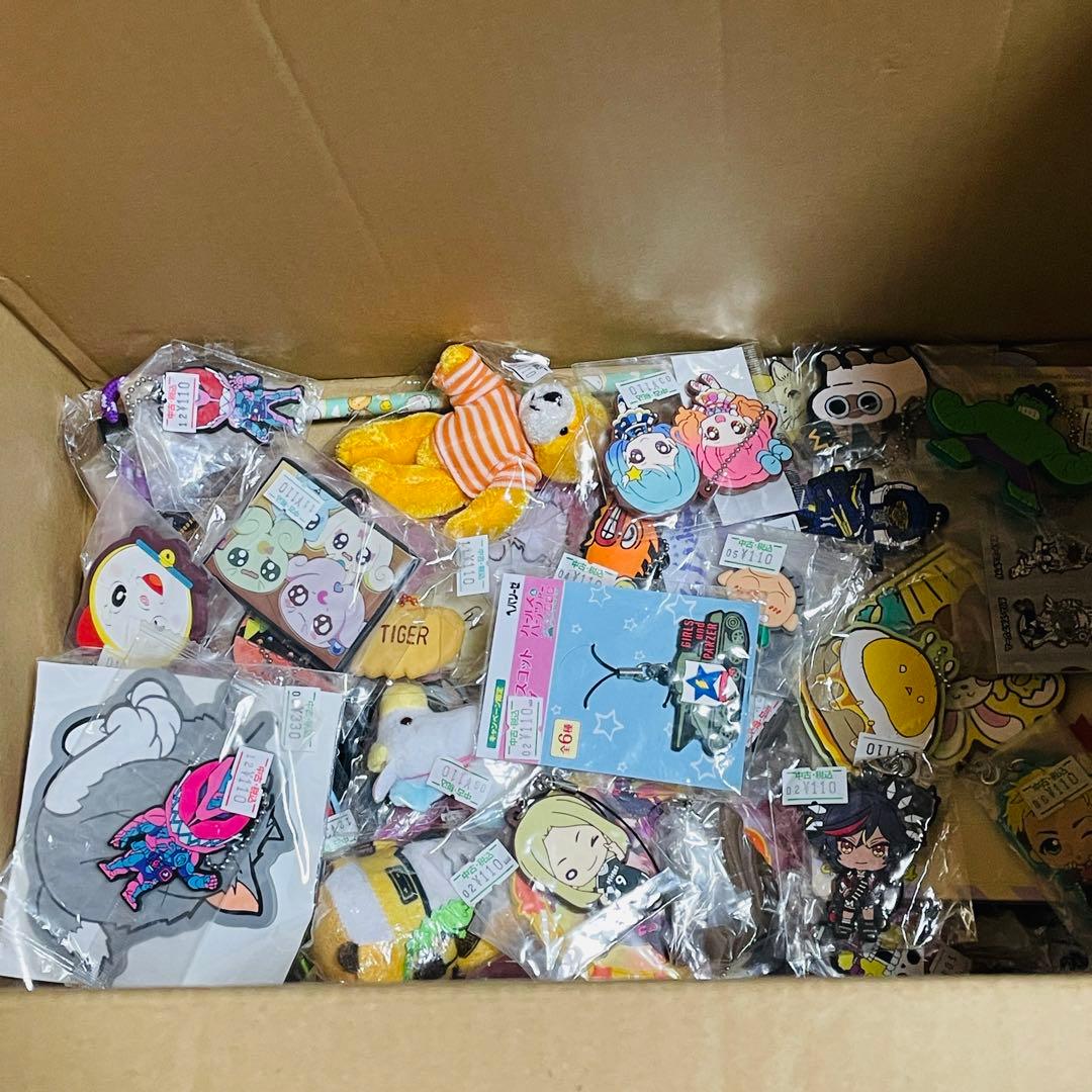 ノンジャンルアニメ雑貨　グッズ大量まとめ売り約200個セット