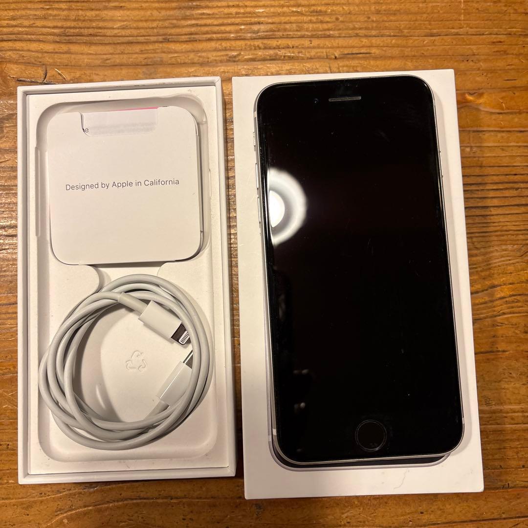 す*ん様 Apple iPhone SE (第2世代) 64GB ホワイト