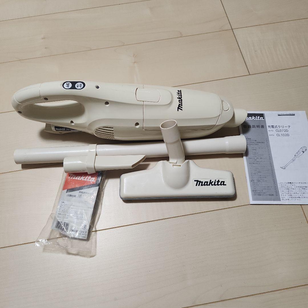 makitta充電式クリーナーCzL102D