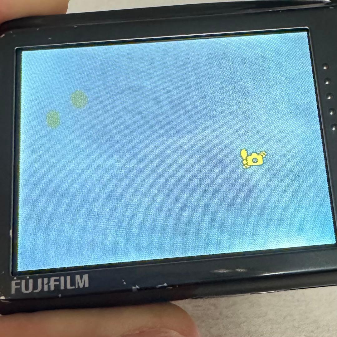 FUJIFILM FINEPIX F70EXR デジカメ　コンデジ　ブラック