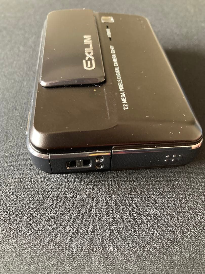 【美品】CASIO EXILIM EX-V7 ブラック CCDセンサー コンデジ