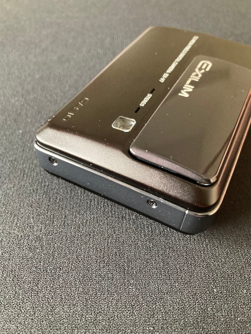 【美品】CASIO EXILIM EX-V7 ブラック CCDセンサー コンデジ