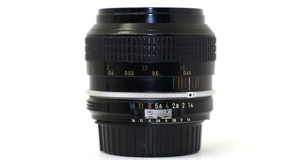 Nikkor 50mm f/1.4 単焦点レンズ
