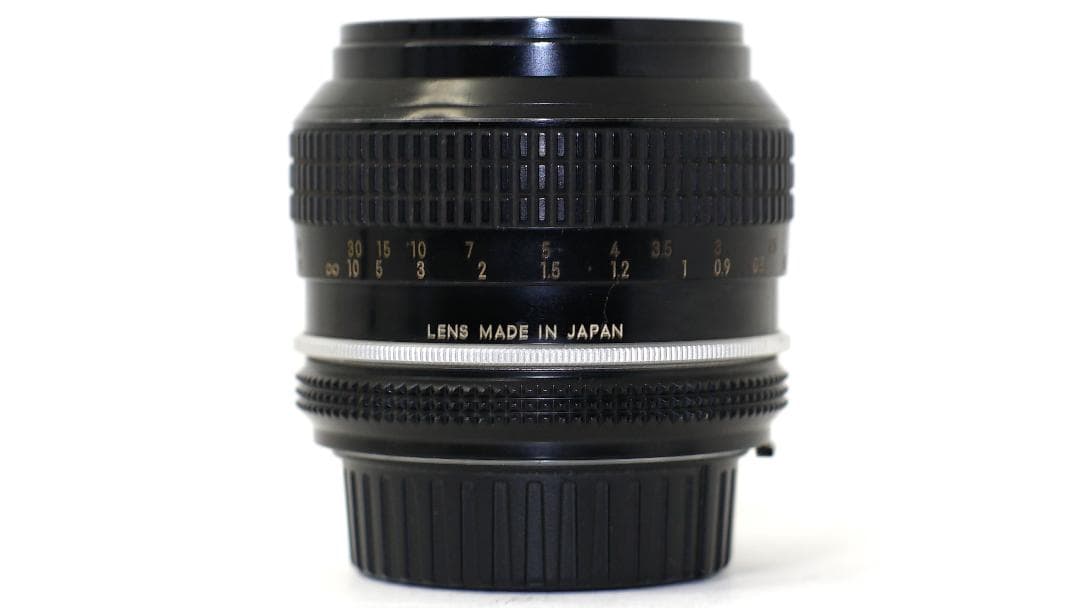 Nikkor 50mm f/1.4 単焦点レンズ