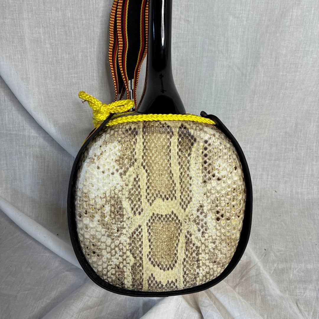 沖縄三線 三味線 本皮 蛇皮 ケース付き 民族楽器 弦楽器 初心者にも