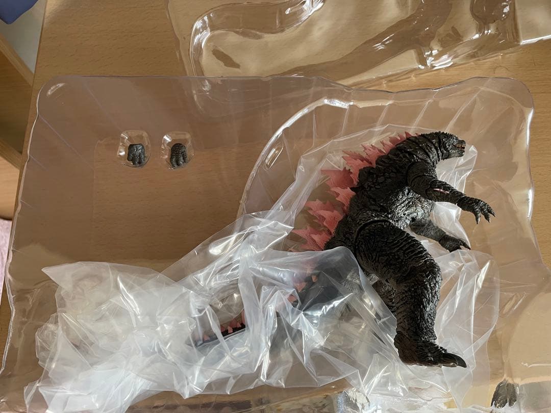 HIYA TOYS ゴジラ2024 ゴジラエヴォルヴ　アクションフィギュア開封済