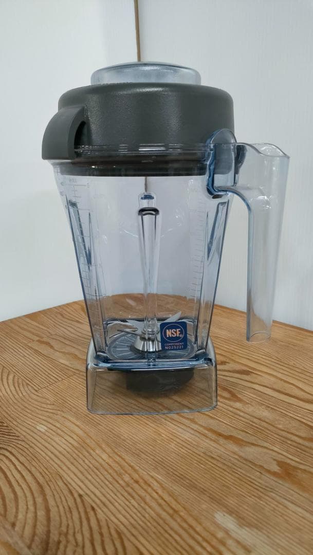 【目立った傷や汚れなし】　バイタミックス　1.4Lコンテナ　1650