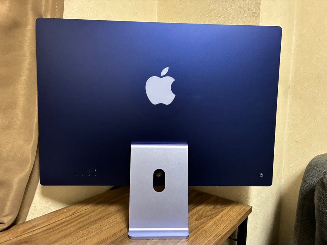 ほぼ新品Apple iMac 24インチパープル　付属品全部込 16GB 256