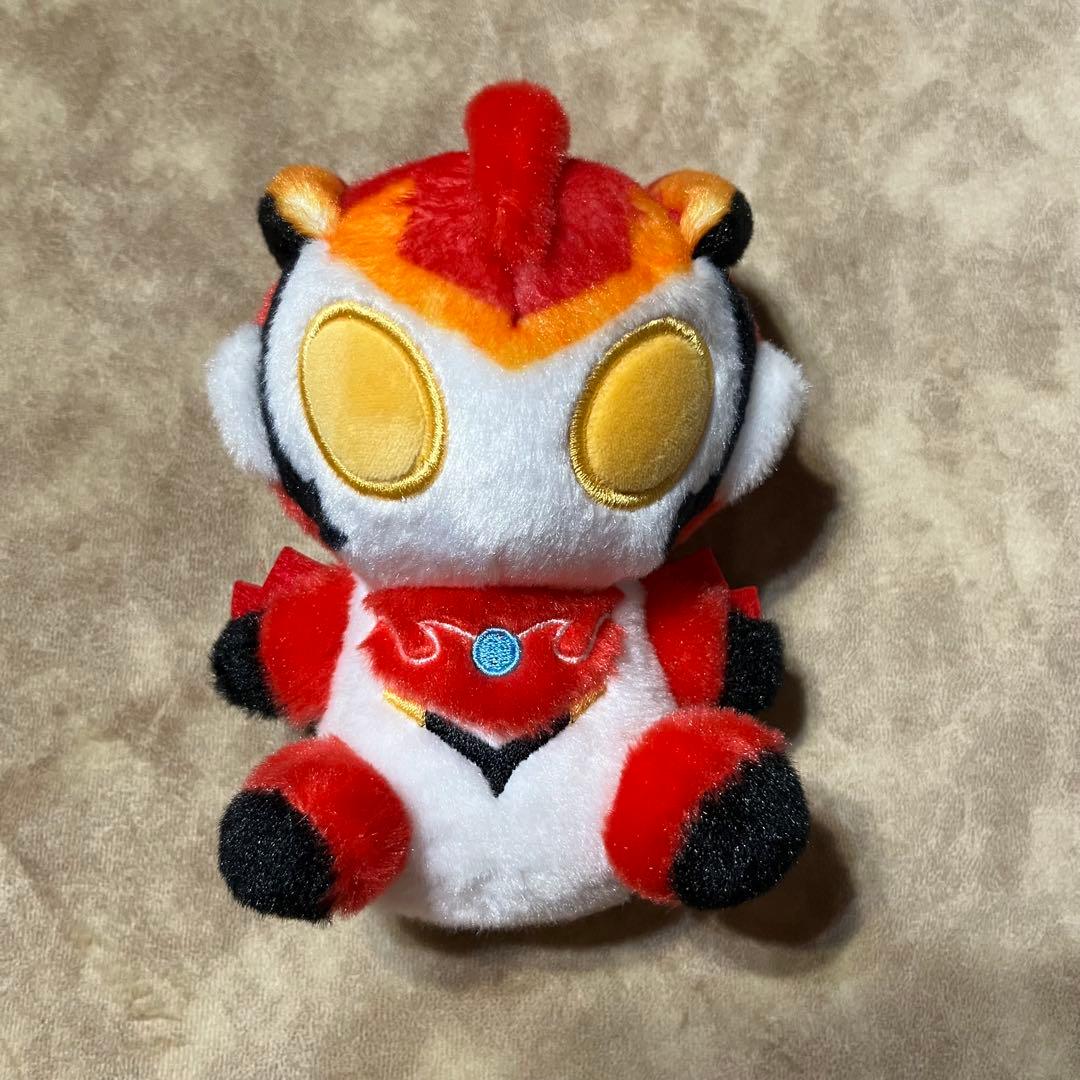 ふわふわお座りぬいぐるみ　ウルトラマン　ロッソ　ブル　グリージョ　3個セット