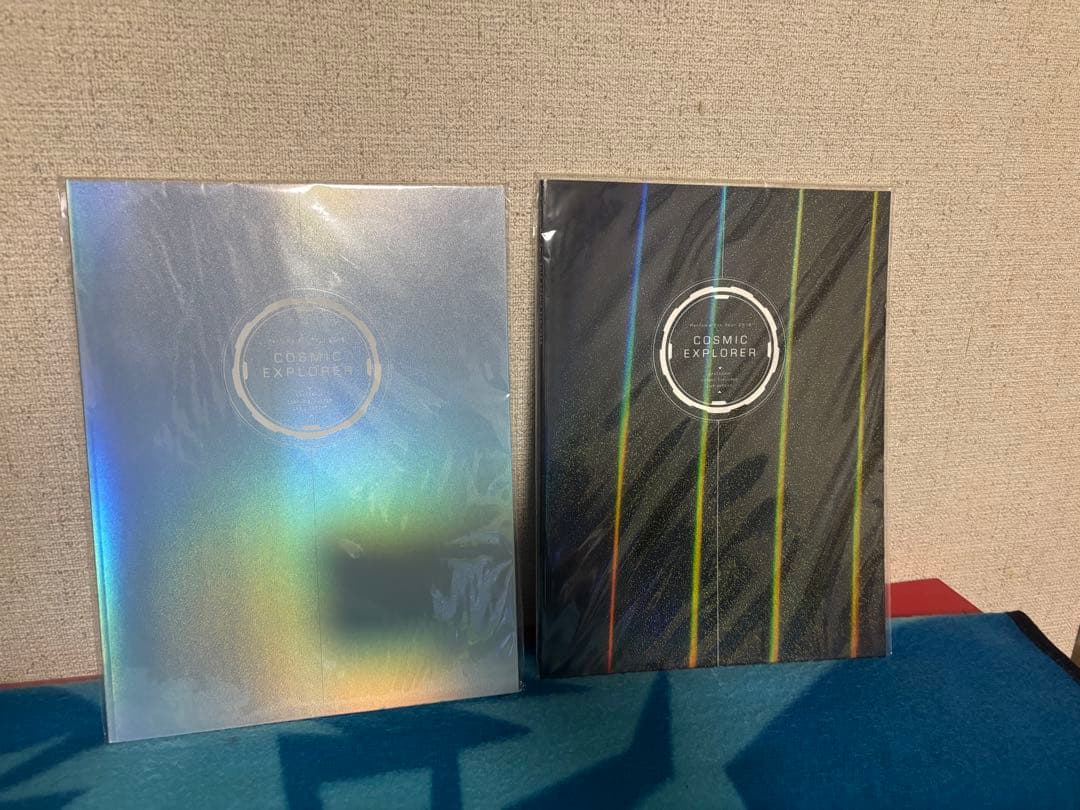 Perfume 写真集7冊、ツアーパンフレット9冊