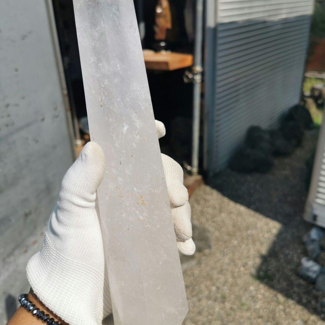 マダガスカル産　水晶　ポイント　虹入り 1.2キロ　鑑賞石　石　置物　オブジェ