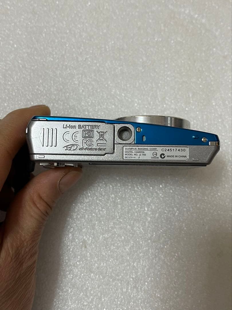 OLYMPUS μ 750 デジタルカメラ 7.1メガピクセルジャング品
