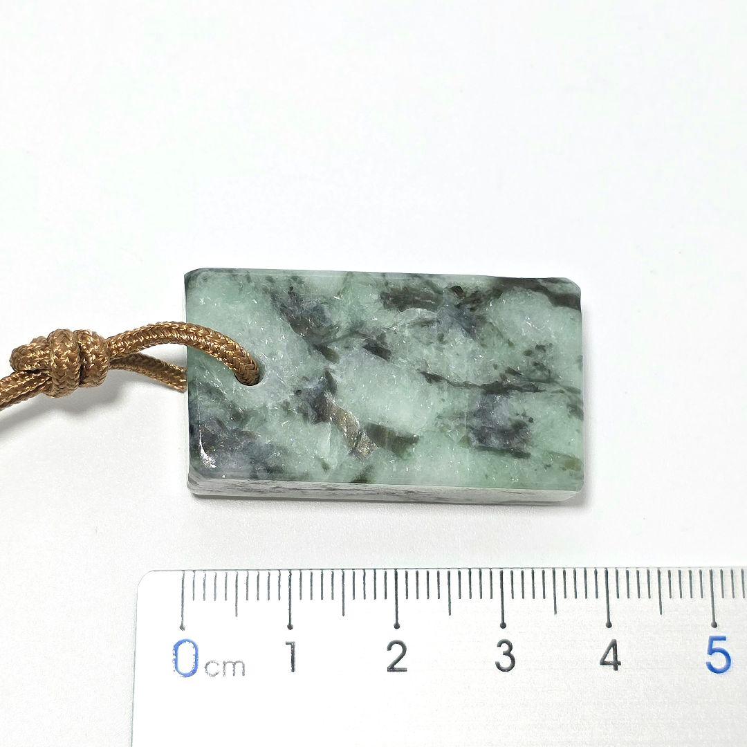 糸魚川翡翠:ペンダント紐付き　PT0033