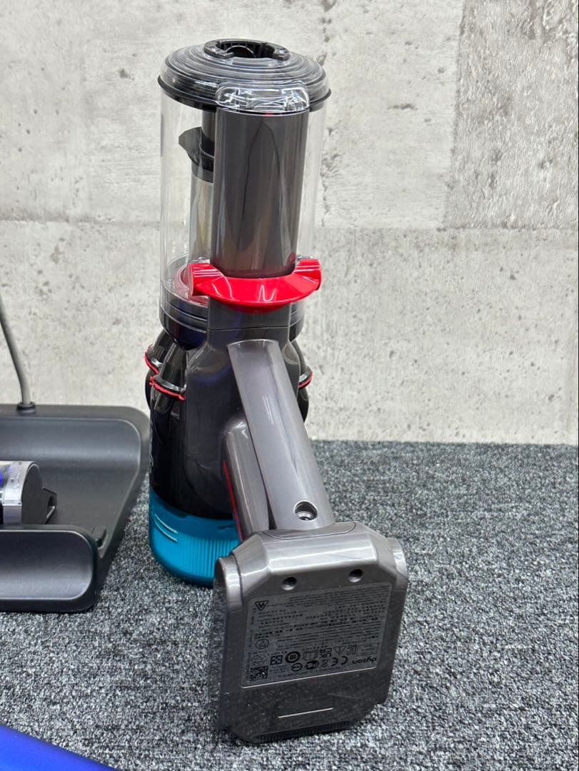 2022年製　ダイソン掃除機　SV21 本体　ヘッド　充電器　スタンドセット