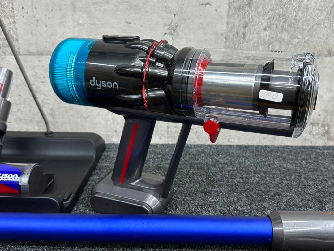 2022年製　ダイソン掃除機　SV21 本体　ヘッド　充電器　スタンドセット
