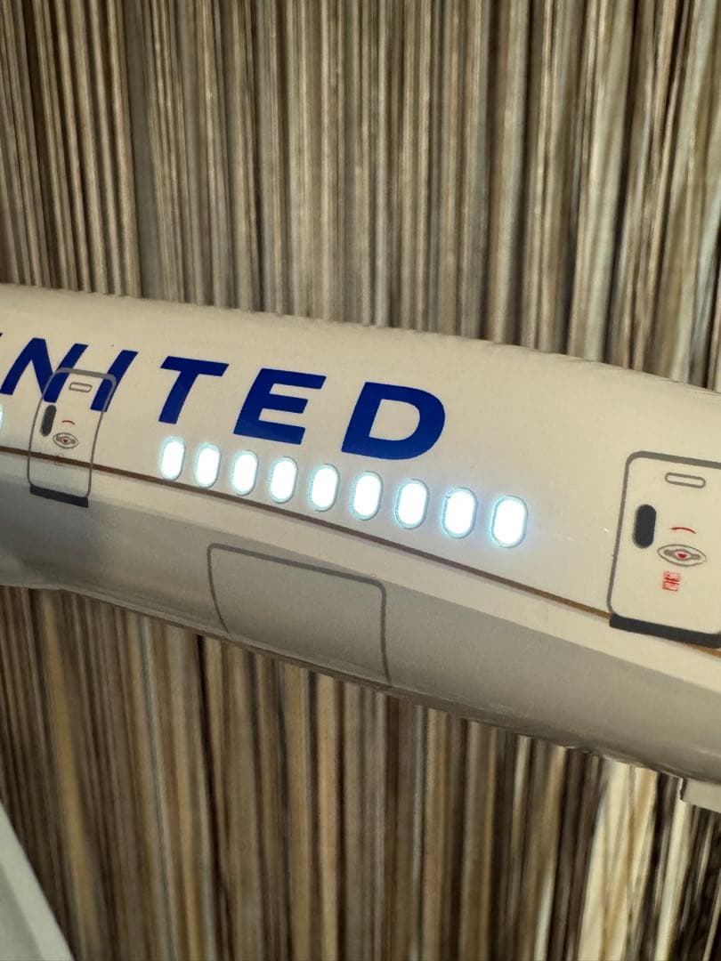ユナイテッド航空 Boeing 787 精密モデル LED搭載 46cm