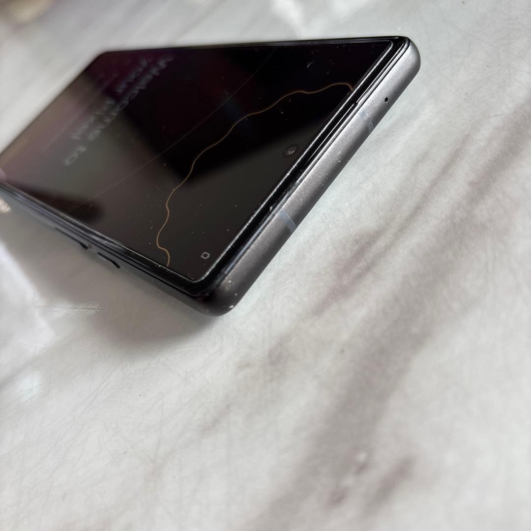 Google Pixel 6a チャコール 画面にひびあり