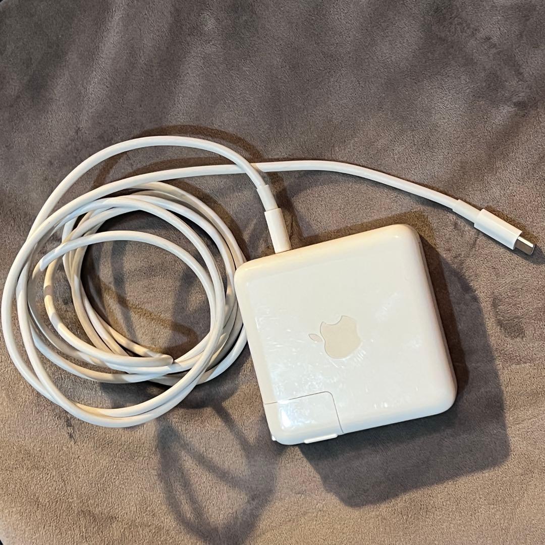 MacBook Pro 13インチ 2022 M2 美品 バッテリー91%