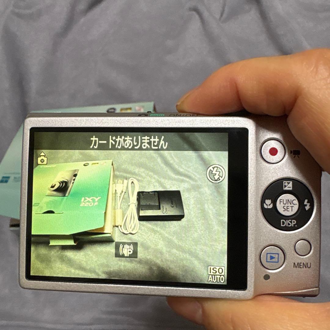 Canon IXY220F デジタルカメラ レトロ　シルバー