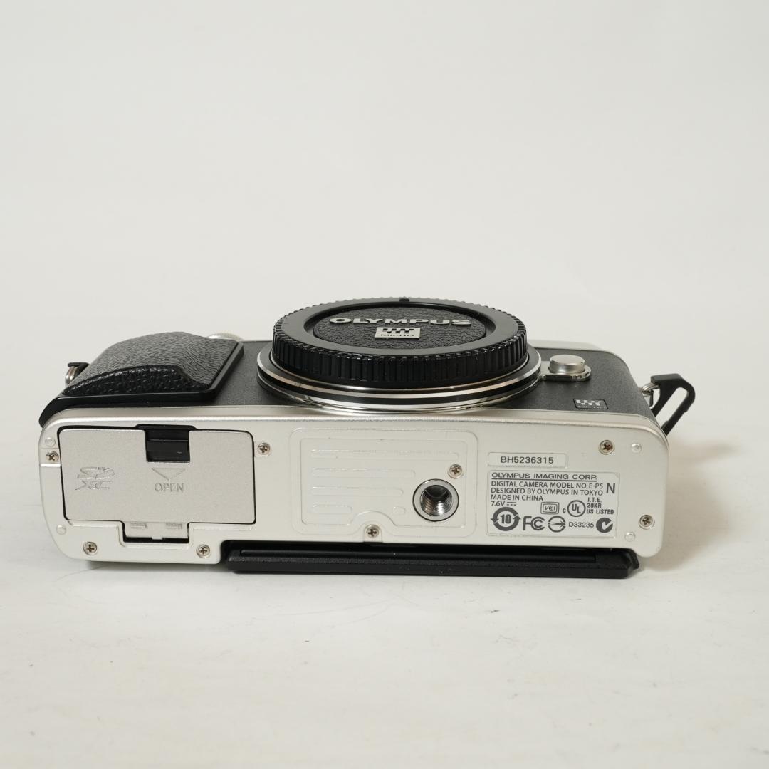 OLYMPUS PEN E-P5 ミラーレス一眼