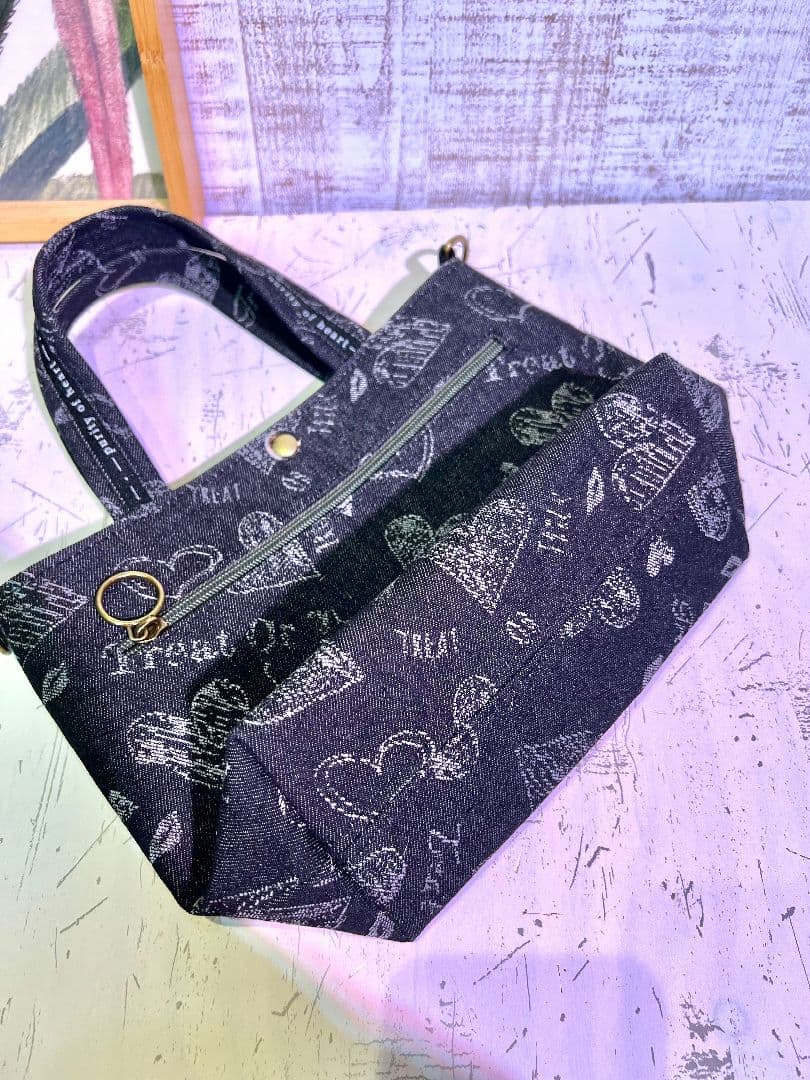 ロラライハリス♡ブラックハート柄デニム♡刺繍のちょこっとお出かけミニバッグ♡