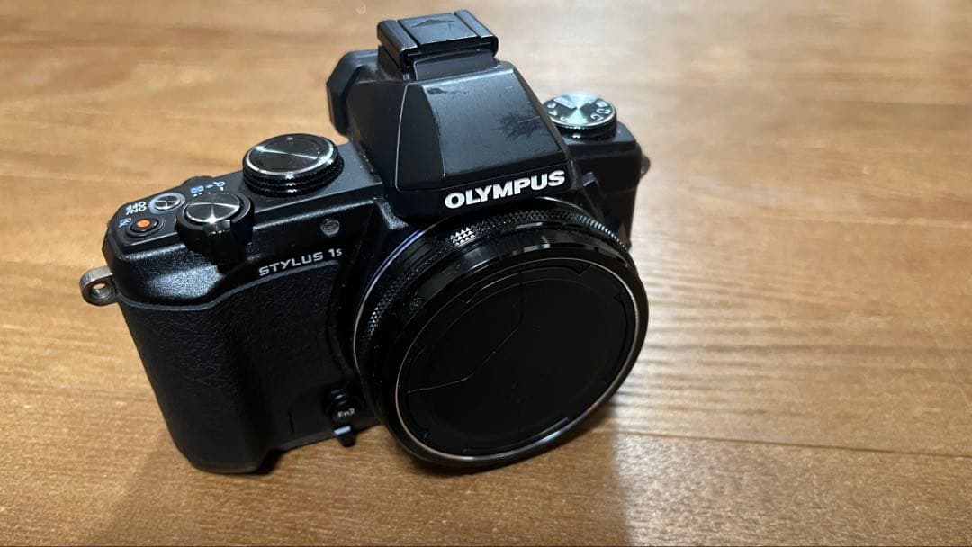 デジタルカメラ OLYMPUS stylus1s