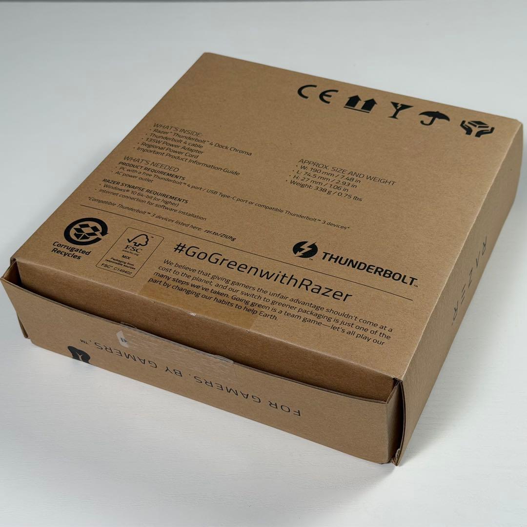 Razer Thunderbolt 4 Dock Chroma ドッキング