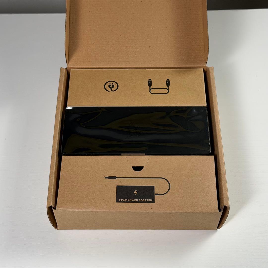 Razer Thunderbolt 4 Dock Chroma ドッキング