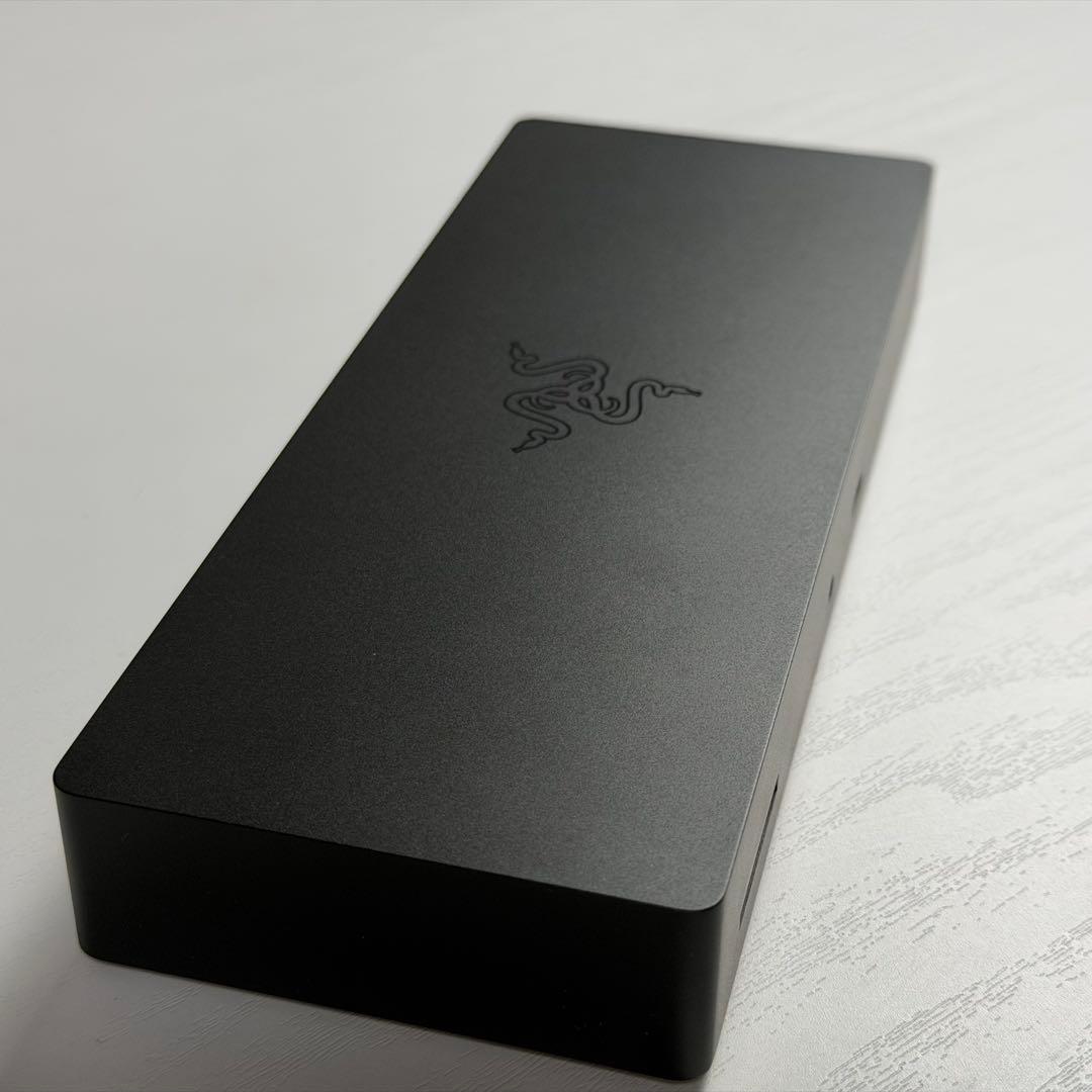 Razer Thunderbolt 4 Dock Chroma ドッキング