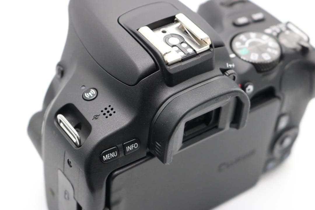 超美品 【Canon EOS Kiss X9 ダブルレンズセット】 安心保証あり