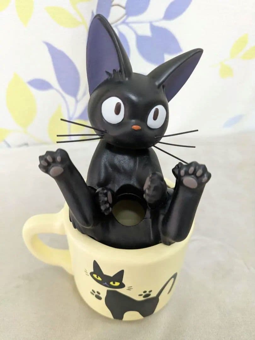 【新品・箱付】魔女の宅急便 一輪挿し いたずらジジのお花遊び ジブリ 完売品