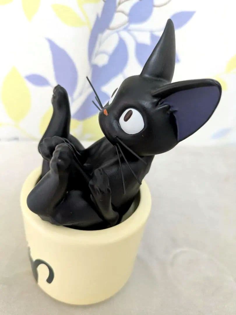 【新品・箱付】魔女の宅急便 一輪挿し いたずらジジのお花遊び ジブリ 完売品