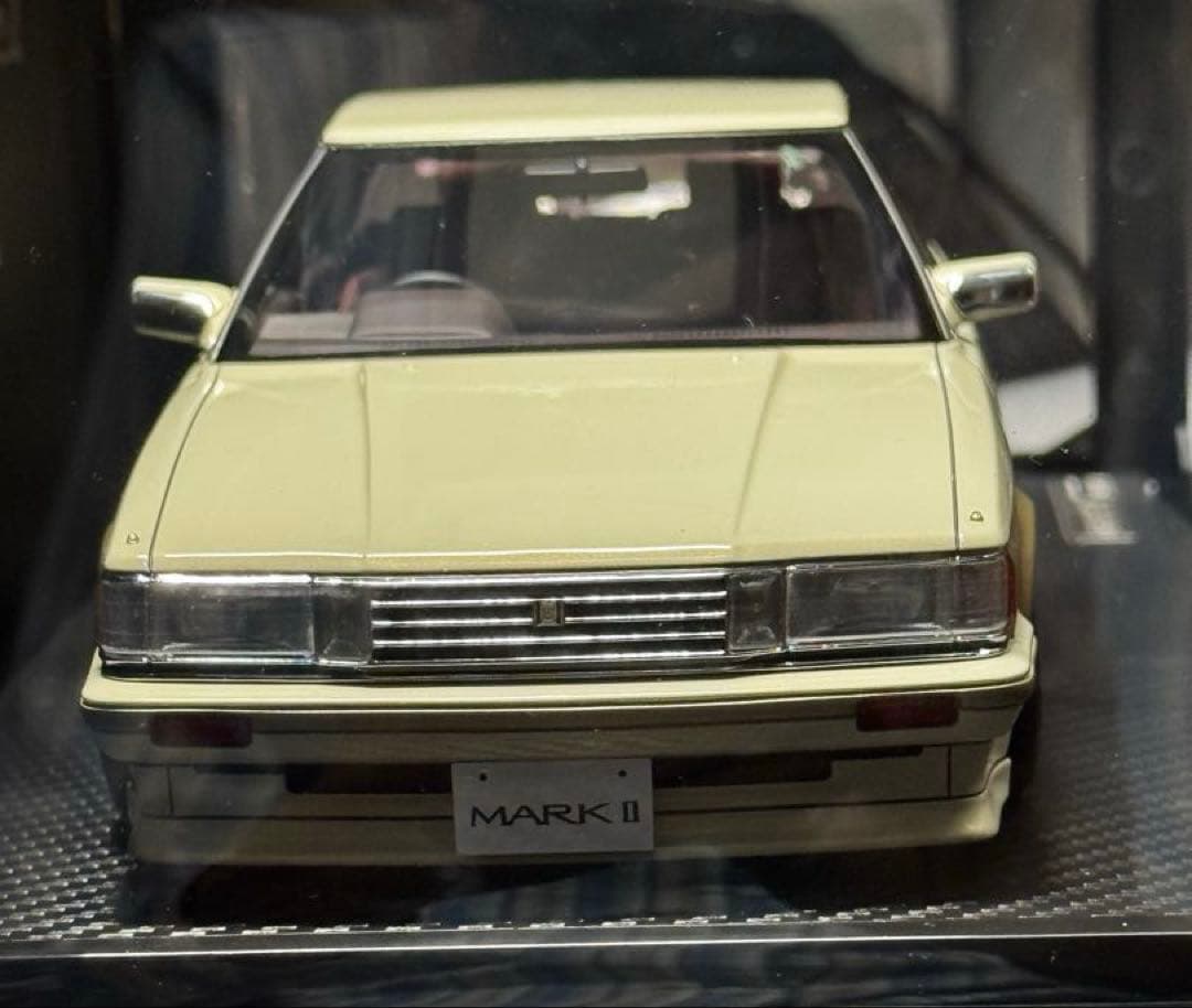 ミニカー 1/18 MarkII Grande (GX71) White/Gold