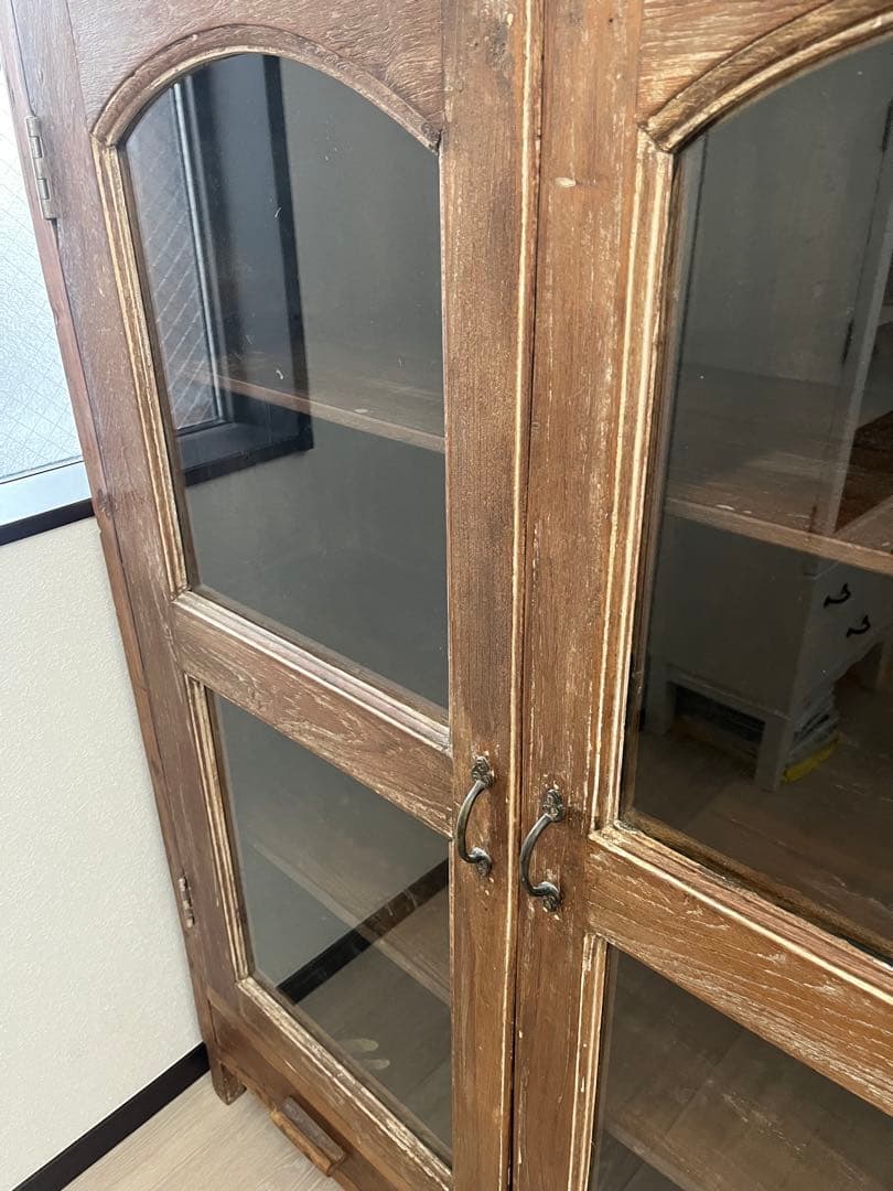 オールドメゾン　ヴィンテージ アンティーク　キャビネット　シェルフ　飾り棚