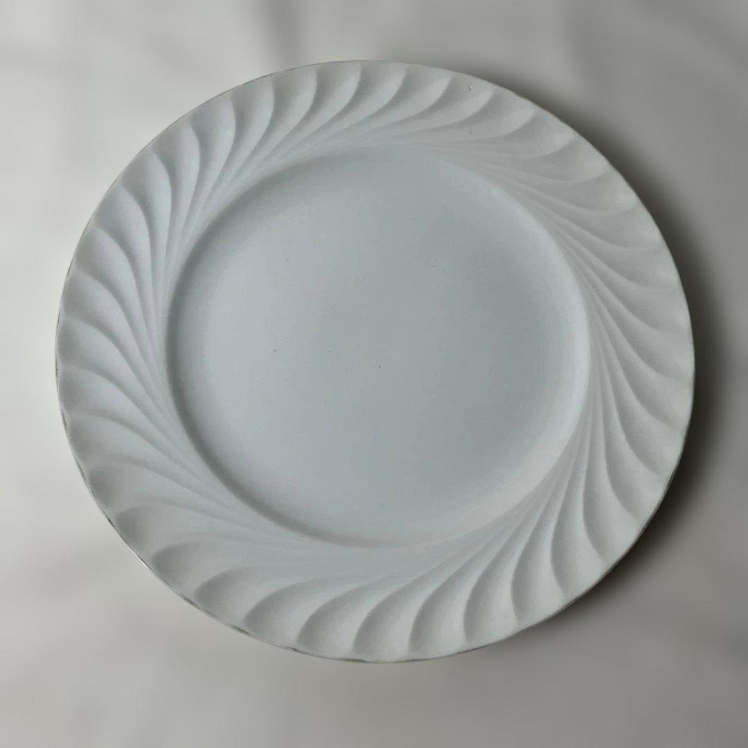 「オールド名陶（MEITO）食卓の主役を飾る最大サイズの特大プラッター（盛り皿）