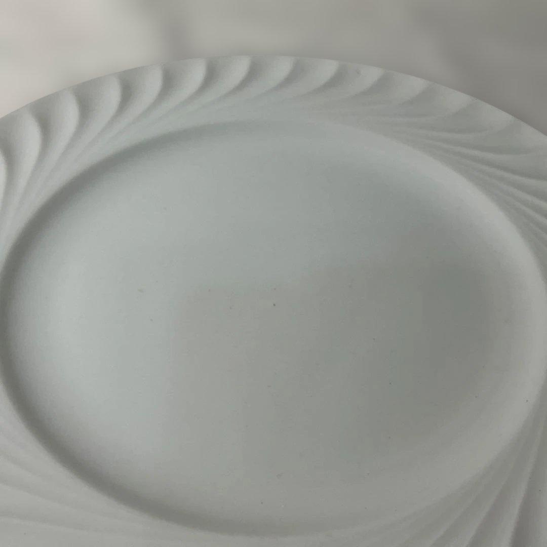 「オールド名陶（MEITO）食卓の主役を飾る最大サイズの特大プラッター（盛り皿）
