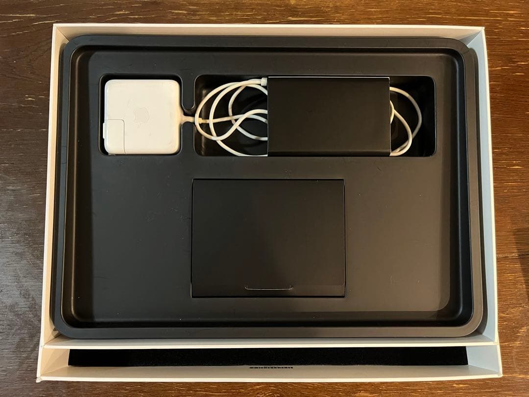 【訳あり】Apple MacBook Air 13インチ a1466シルバー