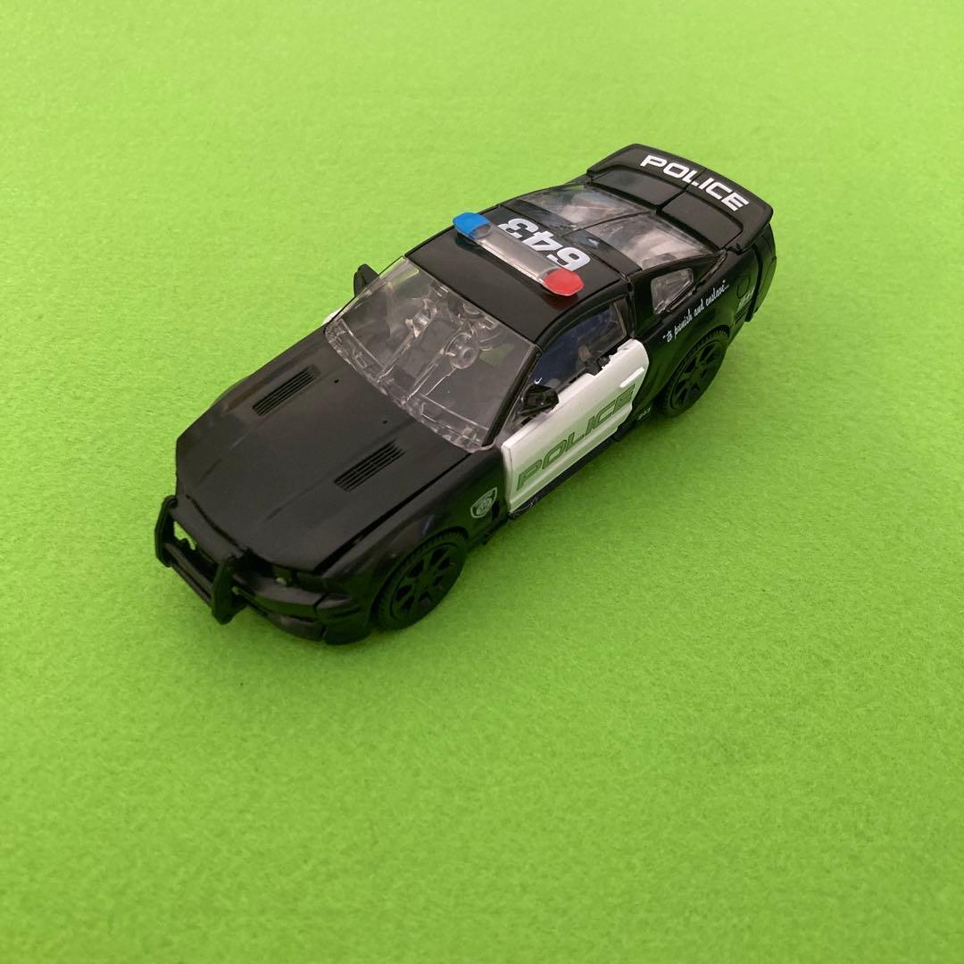 SS-21 DECEPTICONバリケード トランスフォーマー　スタジオシリーズ