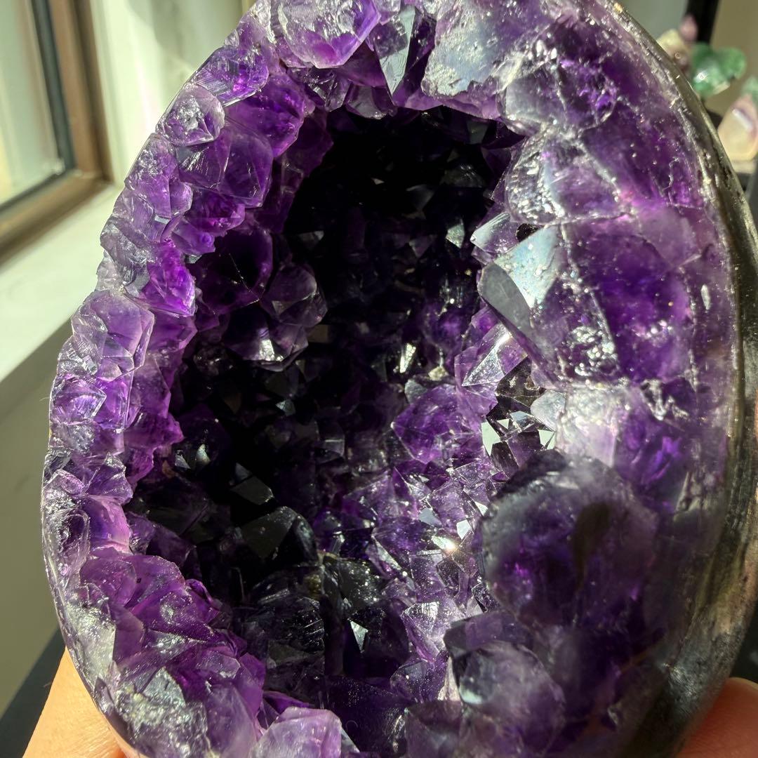 天然石アメジストのドーム　置物　台座付きNO.022114