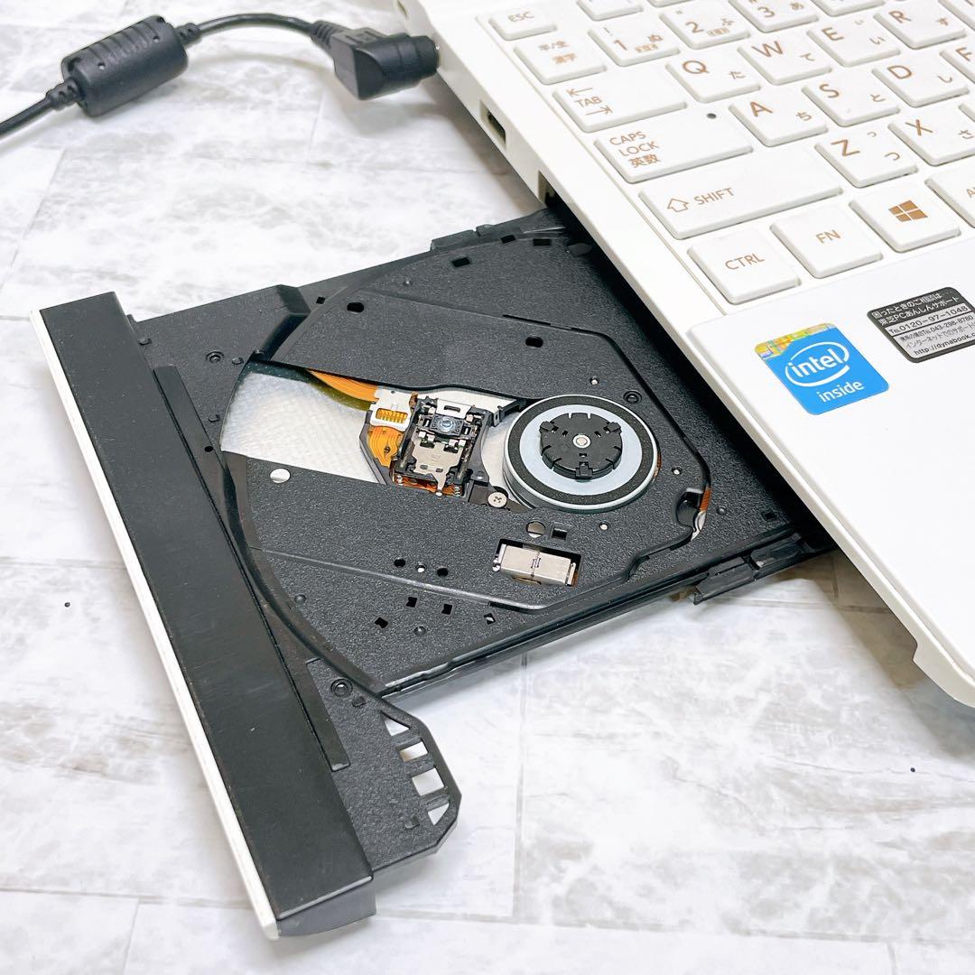 サクサク使える✨SSD✨8GB✨ノートパソコン DVD カメラ win11 白