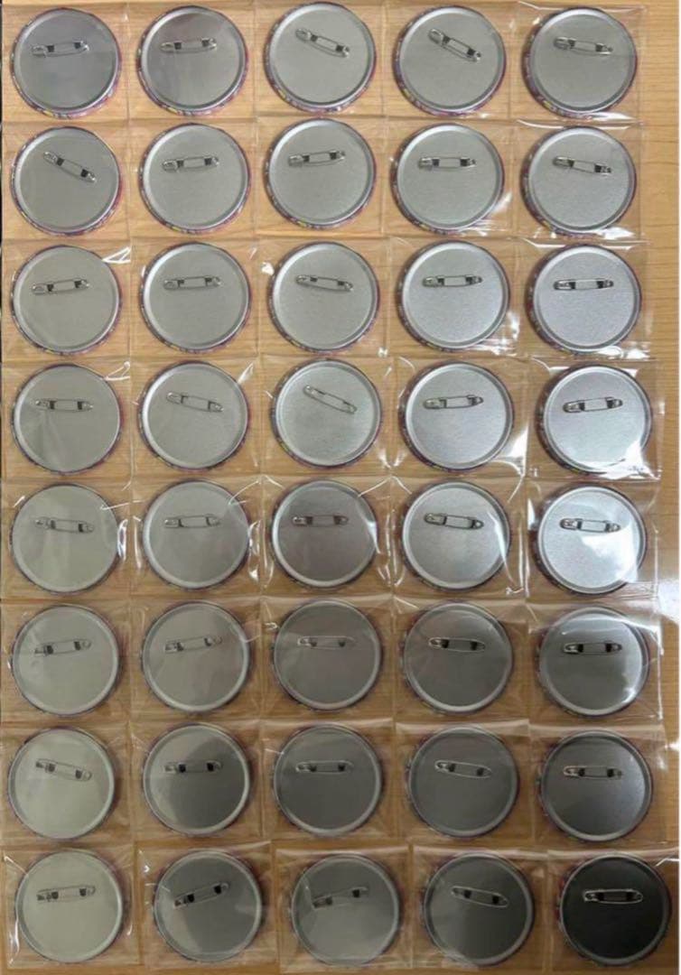 プロセカ グリッター缶バッジ 小豆沢こはねvol. 8B