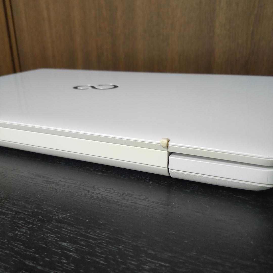 富士通　LIFEBOOK　ノートPC　Core i7　RAM8G　SSD256G