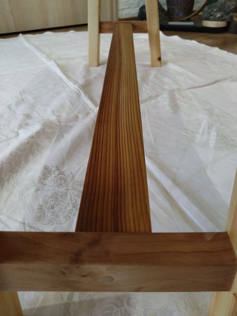 朴ノ木の一枚板のベンチ93　珍しい朴ノ木の耳付き一枚板で座り心地が良く杢目が綺麗